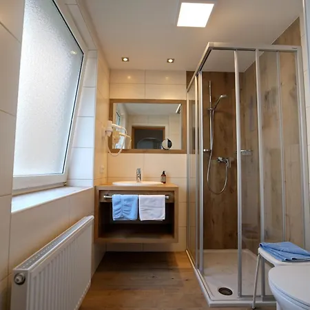 Gstrein Bed & Breakfast 3*