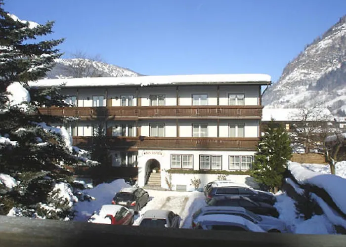 吉斯特雷恩膳食公寓 3*