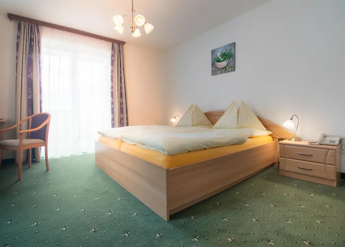 吉斯特雷恩膳食公寓 住宿加早餐酒店 巴特霍夫加施泰因