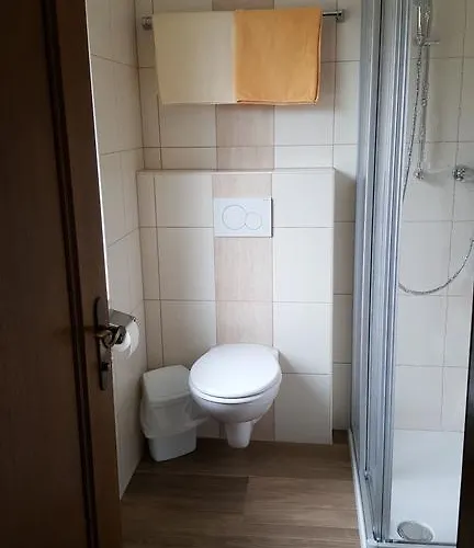 住宿加早餐酒店 吉斯特雷恩膳食公寓