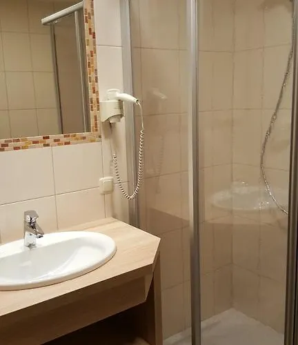 吉斯特雷恩膳食公寓