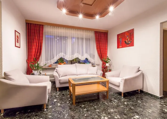 吉斯特雷恩膳食公寓 3*