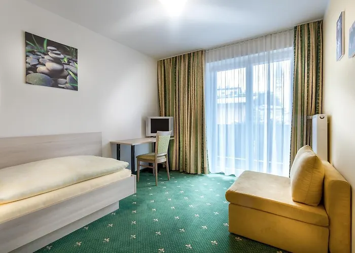 吉斯特雷恩膳食公寓 住宿加早餐酒店 巴特霍夫加施泰因